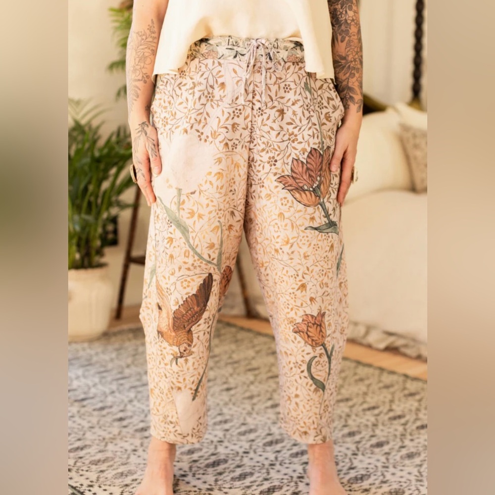 NWT •FOLKLORE • LINEN/BAMBOO PANTS BOHO HIPPIE SIZE S/M